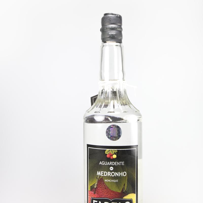 AGUARDENTE DE MEDRONHO
