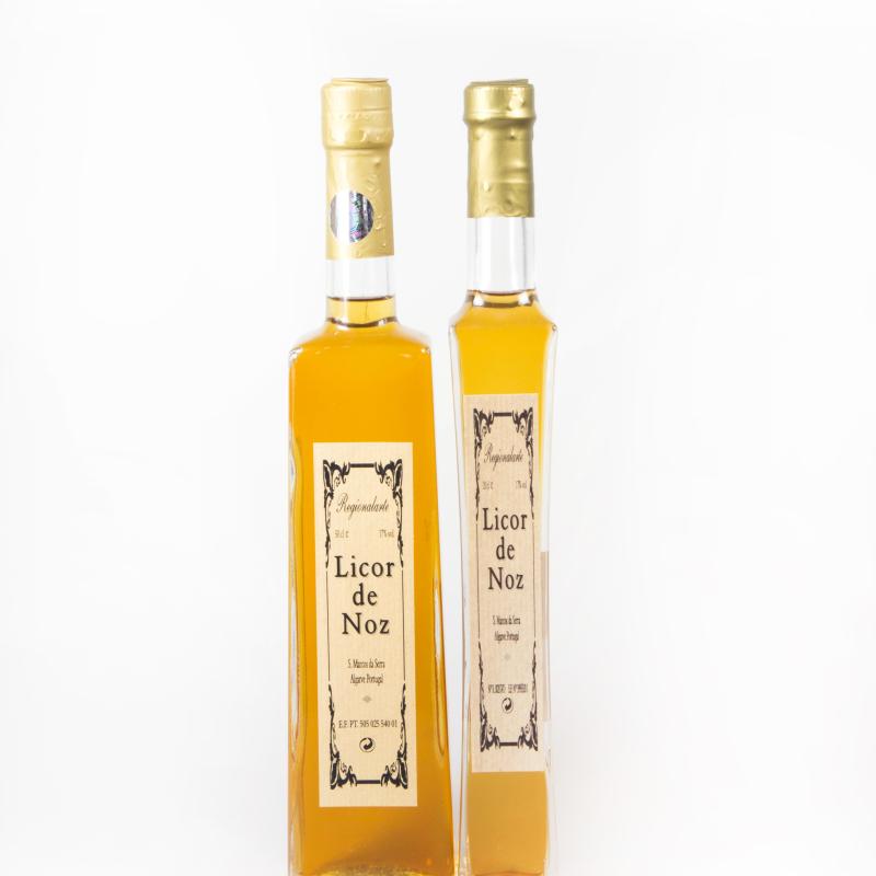 LICOR DE NOZ