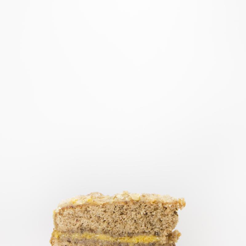 BOLO DE AMÊNDOA, GILA, NOZES E CHOCOLATE